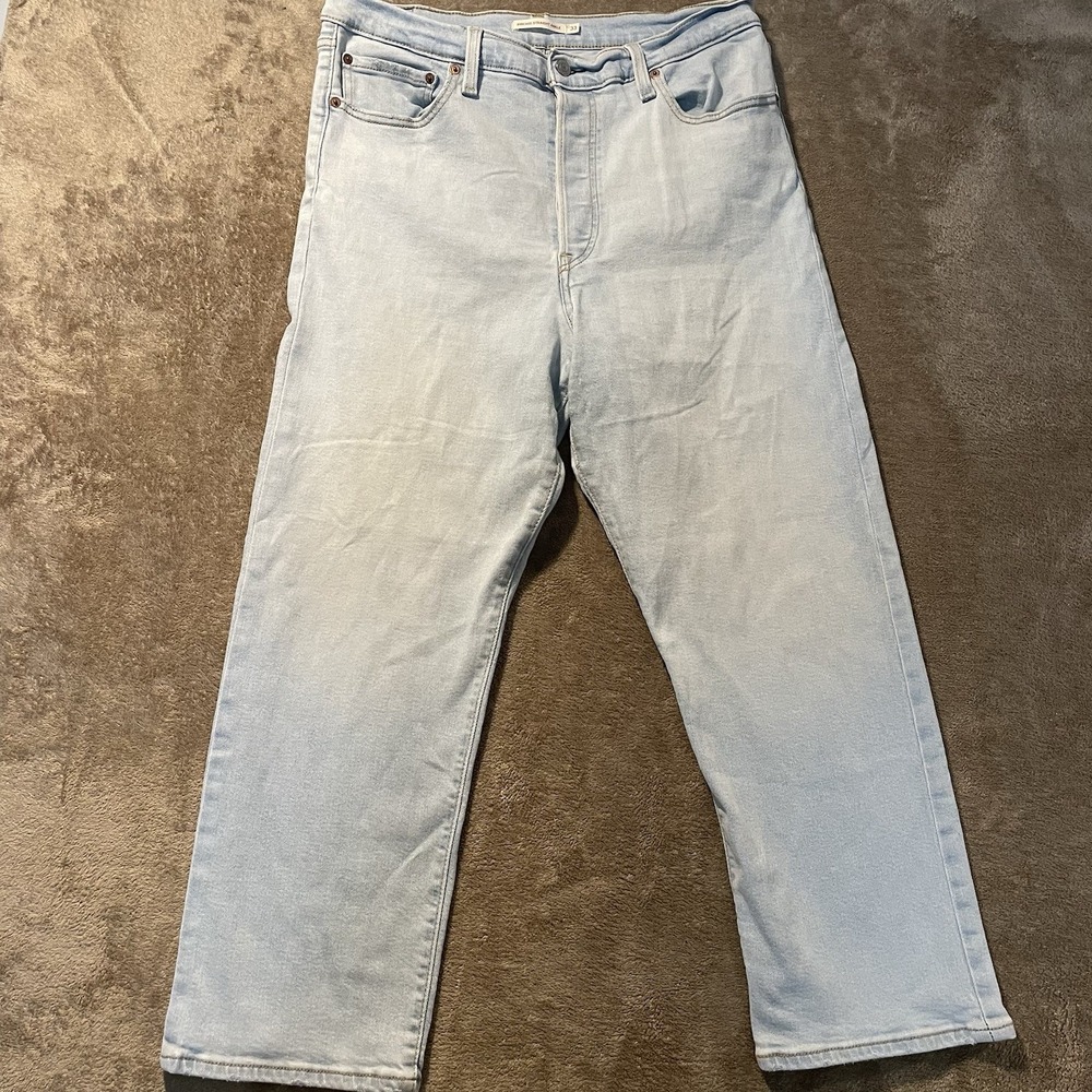 Levis Jeans Womens W33 L27 Light Wash High Rise Straight LegPants Casual